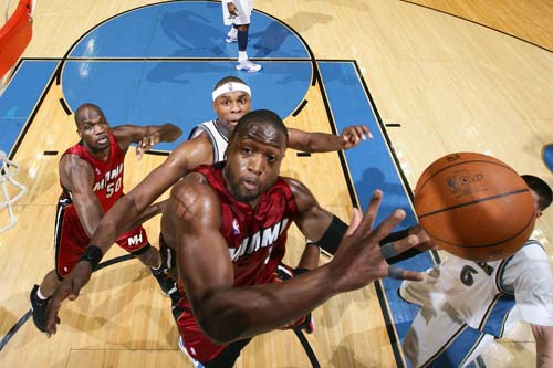 穆迪搭上3 穆迪搭上3